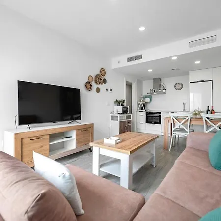 Lxr Meninas 2hab Close To The Sea *