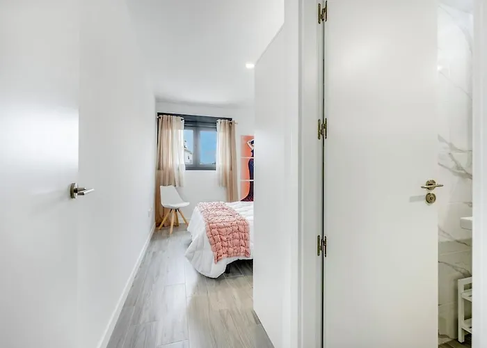 Lxr Meninas 2hab Close To The Sea フエンヒロラ